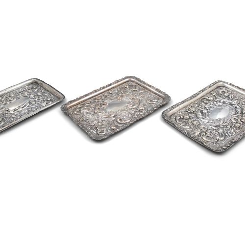 Null A COLLECTION OF EDWARDIAN SILVER RECTANGULAR DRESSING TABLE TRAY, Birmingha&hellip;
