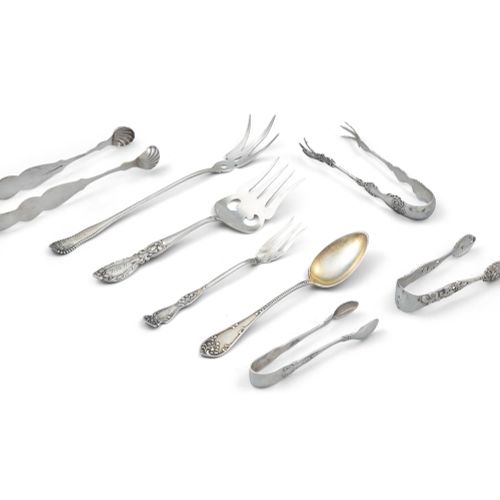 Null A COLLECTION OF AMERICAN SILVER CUTLERY, C.1900, comprising a plain 'hour g&hellip;