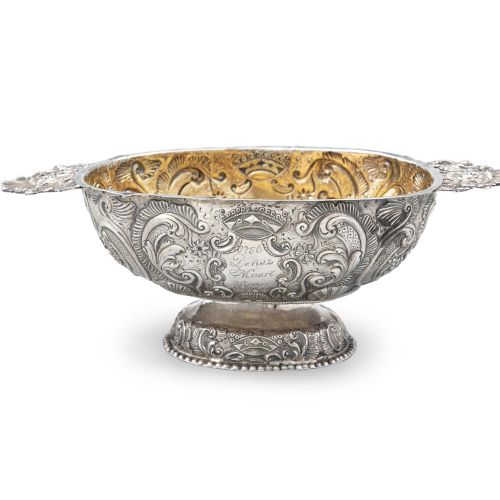 Null BATEAU DE BRANDY CONTINENTAL EN ARGENT OVAL, date inscrite 1756, 26 cm de l&hellip;