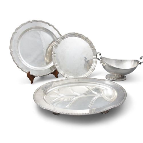 Null AN AMERICAN ELECTRO PLATED RESEVOIR MEAT DISH, by Gorham of New York, 50cm &hellip;