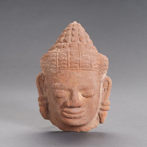 A KHMER SANDSTONE HEAD OF BUDDHA TESTA DI SABBIA KHMER DI BUDDHA
Impero Khmer, p&hellip;