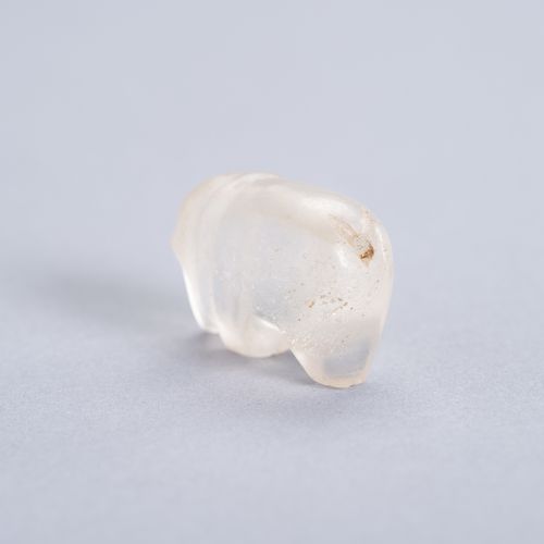 A SMALL PYU ROCK CRYSTAL ‘ELEPHANT’ TALISMAN 一件小型的碧玉石水晶 "大象 "手杖
缅甸，碧玉城邦（公元200-10&hellip;