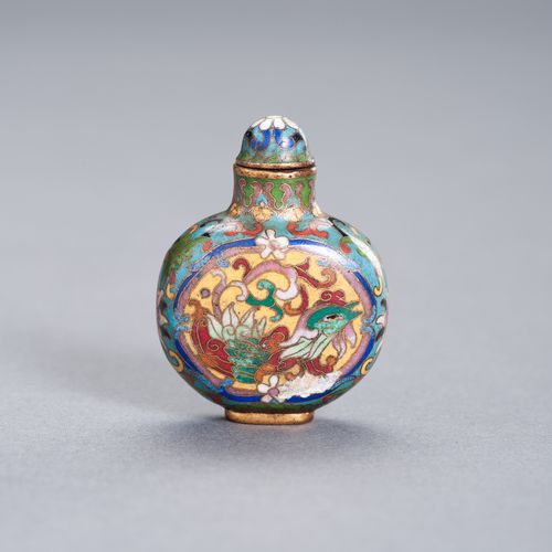 A CLOISONNÉ ENAMEL ‘PHOENIX’ SNUFF BOTTLE WITH MATCHING STOPPER, QING DYNASTY BO&hellip;