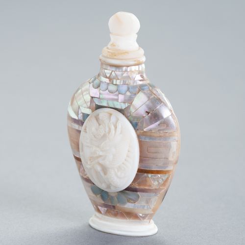 A MOTHER OF PEARL AND GLASS SNUFF BOTTLE A MOTHER OF PEARL AND GLASS SNUFF BOTTL&hellip;