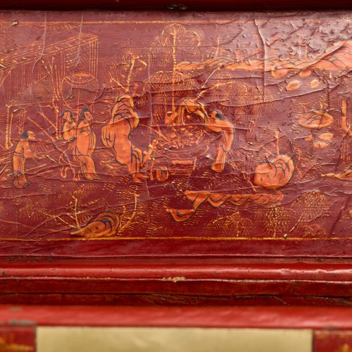 A BRASS FITTED PIG SKIN LACQUER BOX WITH VILLAGE SCENES, QING DYNASTY SCHWEINHAU&hellip;