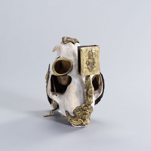 A BRASS MOUNTED OZELOT SKULL SMOKER´S SET A BRASS MOUNTED OZELOT SKULL SMOKER´S &hellip;