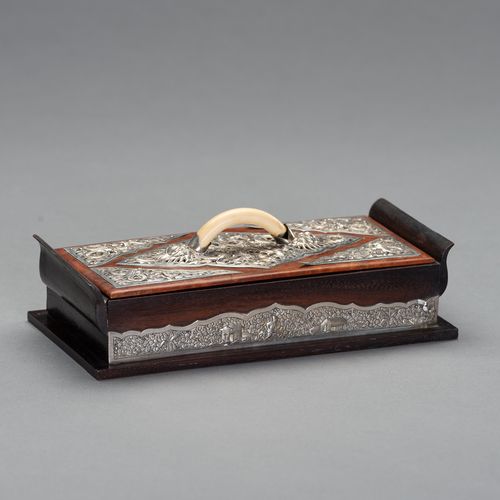 A ROSEWOOD AND SILVER JEWERLY BOX WITH COVER AN IVORY HANDLE A ROSEWOOD AND SILV&hellip;