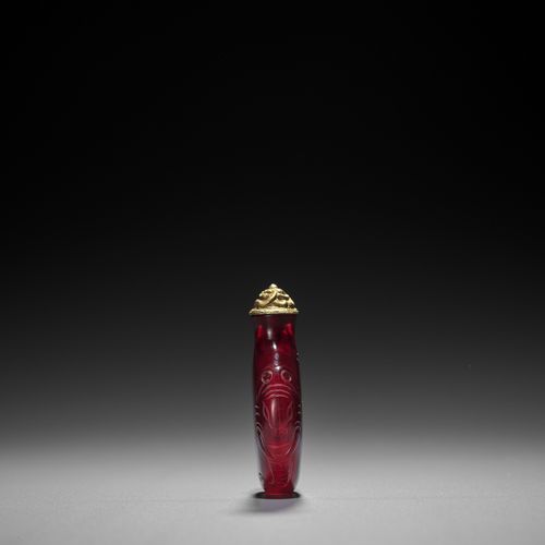 A TRANSPARENT RUBY RED GLASS SNUFF BOTTLE, QING DYNASTY A TRANSPARENT RUBY RED G&hellip;