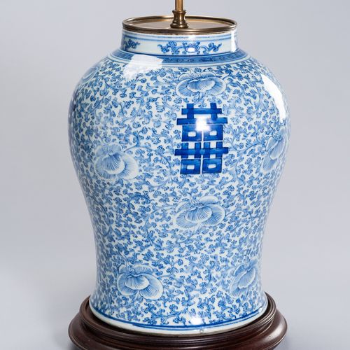 A CHINESE TABLE LAMP ERNST FUCHS MODEL UNE LAMPE DE TABLE CHINOISE MODÈLE ERNST &hellip;