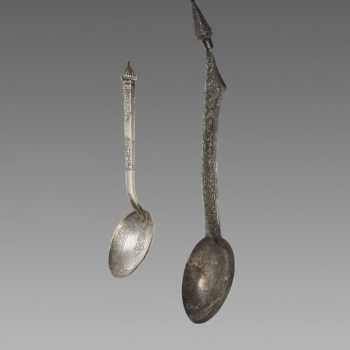 TWO LARGE CAMBODIAN SILVER SPOONS DEUX GRANDES CUILLÈRES EN ARGENT CAMBODGIENNES&hellip;