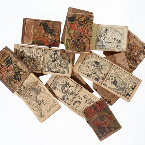 FIVE SETS OF EARLY CHINESE COMICS CINQ SETS DE COMIQUES CHINOISES ANCIENNES
Chin&hellip;