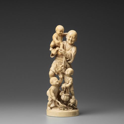 TOGA: A LARGE TOKYO SCHOOL IVORY OKIMONO OF A FISHERMAN AND THREE BOYS TOGA : GR&hellip;