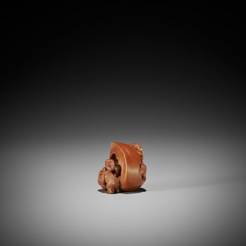 KAIGYOKUDO MASATERU: A FINE STAINED WOOD NETSUKE OF THE SAMBIKI SARU 柰谷堂正照。SAMBI&hellip;