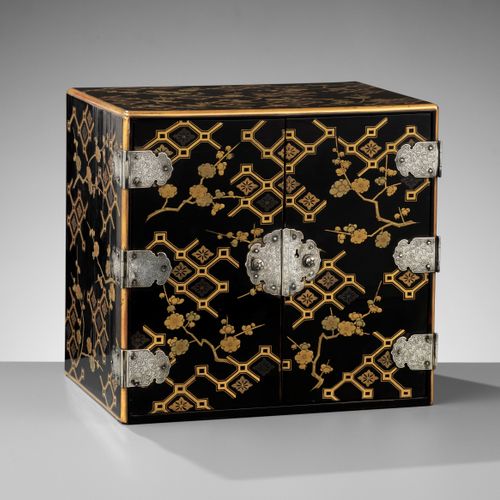A RARE LACQUER KODANSU (CABINET), ATTRIBUTED TO KAJIKAWA _x000D_

Attributed to &hellip;