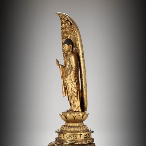 A MONUMENTAL AND IMPORTANT GILT WOOD STATUE OF AMIDA NYORAI Japon, XVIIIe siècle&hellip;