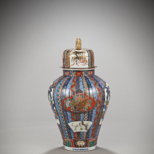 A RARE ENSEMBLE OF A LARGE IMARI VASE AND COVER ON AN ANCIENT HARDWOOD PEDESTAL &hellip;