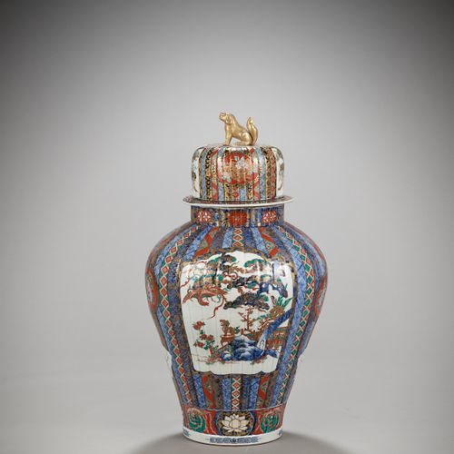 A RARE ENSEMBLE OF A LARGE IMARI VASE AND COVER ON AN ANCIENT HARDWOOD PEDESTAL &hellip;