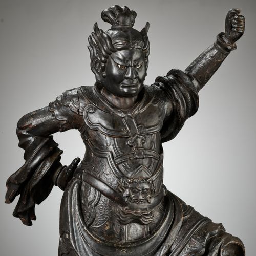 A LARGE AND IMPRESSIVE WOOD FIGURE OF ZOCHOTEN (VIRUDHAKA) GRANDE ET IMPRESSIONN&hellip;