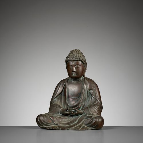 A BRONZE OF AMIDA BUDDHA BRONZO DI AMIDA BUDDHA
Giappone, XIX secolo

Calco di A&hellip;