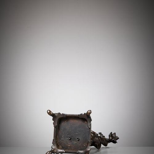 A RARE BRONZE OKIMONO OF A KARASU TENGU WITH CANDLESTICK RARE OKIMONO EN BRONZE &hellip;