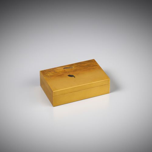 A SUPERB GOLD LACQUER INCENSE BOX AND COVER WITH INTERIOR TRAY AND TWO BOXES CAJ&hellip;