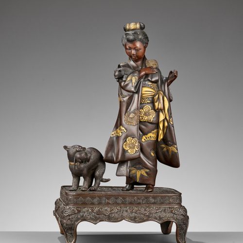 MIYAO: A RARE GOLD-INLAID BRONZE OKIMONO OF A LADY WITH CATS MIYAO RARO OKIMONO &hellip;