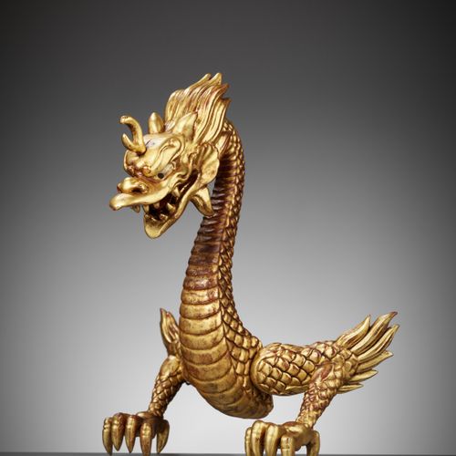 A RARE GOLD-LACQUERED WOOD MAEDATE IN THE FORM OF A DRAGON RARO MAEDRO IN LEGNO &hellip;