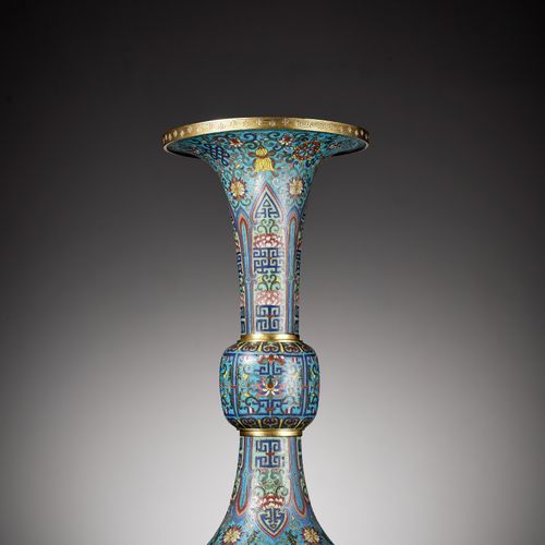 A RARE AND LARGE CLOISONNÉ ENAMEL 'BAJIXIANG' VASE, GU, QIANLONG PERIOD RARE UND&hellip;