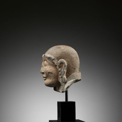 AN UNUSUAL SANDSTONE HEAD OF THE LUOHAN ASITA, SONG TO MING DYNASTY UNE UNIQUE T&hellip;