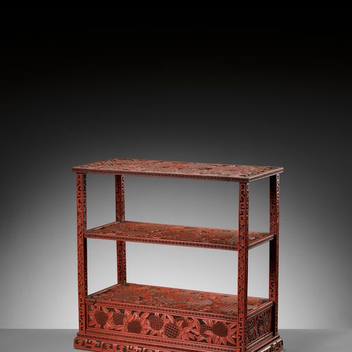 A FINE CINNABAR LACQUER DISPLAY STAND, QING DYNASTY FINE CINNABAR LACQUER DISPLA&hellip;