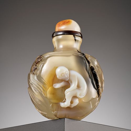 MONKEY REACHING FOR THE MOON'S REFLECTION', AN IMPORTANT CAMEO AGATE SNUFF BOTTL&hellip;