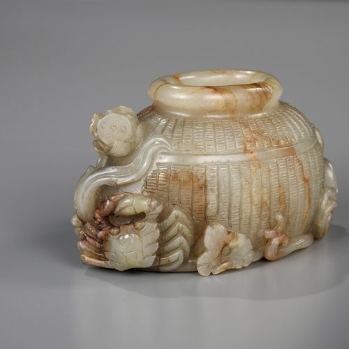A FINE CELADON JADE 'FISH BASKET' BRUSH WASHER, 18TH-19TH CENTURY LAVE-BROUSSE E&hellip;