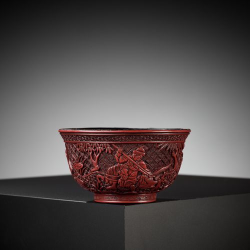 A RARE RED LACQUER 'MONGOL HUNT' BOWL, ATTRIBUTED TO ZHOU ZHU 罕见的红釉 "蒙古狩猎 "碗，据说是&hellip;