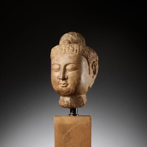A MARBLE HEAD OF BUDDHA, TANG DYNASTY CABEZA DE BUDDHA EN MÁRMOL, DINASTÍA TANG
&hellip;