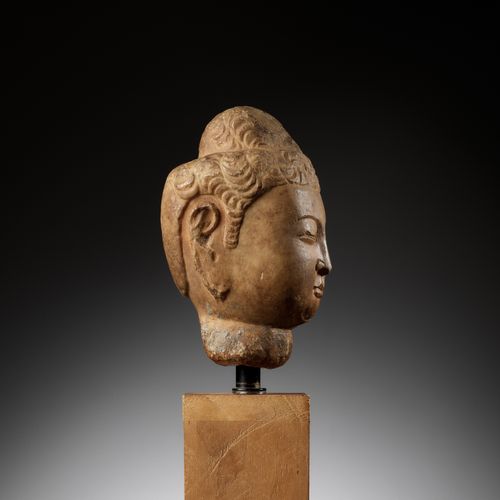 A MARBLE HEAD OF BUDDHA, TANG DYNASTY A MARBLE HEAD OF BUDDHA, TANG DYNASTY
Chin&hellip;