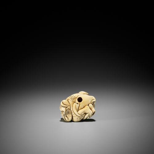 ? TOMOTADA: A RARE AND IMPORTANT IVORY NETSUKE OF GAMA SENNIN WITH HIS TOAD Ɏ TO&hellip;