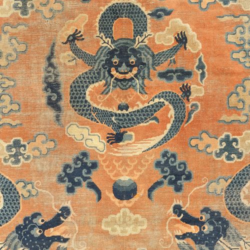 A LARGE ‘FIVE DRAGON’ WOOL CARPET, QIANLONG UN GRANDE TAPPETO DI LANA A "CINQUE &hellip;