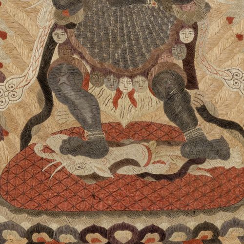 AN IMPRESSIVE SILK EMBROIDERED THANGKA OF MAHAKALA 令人印象深刻的玛哈卡拉丝绸刺绣唐卡

内蒙古，约1780-&hellip;