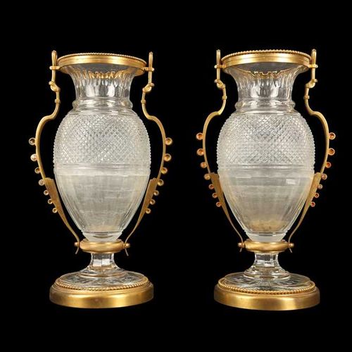 A PAIR OF BELLE EPOQUE STYLE BACCARAT GILT BRONZE MOUNTED GLASS VASES Pärchen BE&hellip;