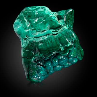 Null 
Sealed Bid Auction

Minerals: A malachite freeform

Congo

20cm wide

Vide&hellip;