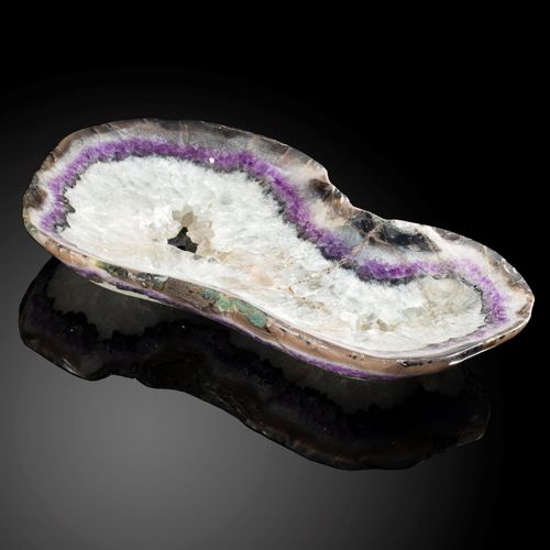 Null Sealed Bid Auction
Minerals: A large amethyst bowl

Brazil

39cm wide

Seal&hellip;