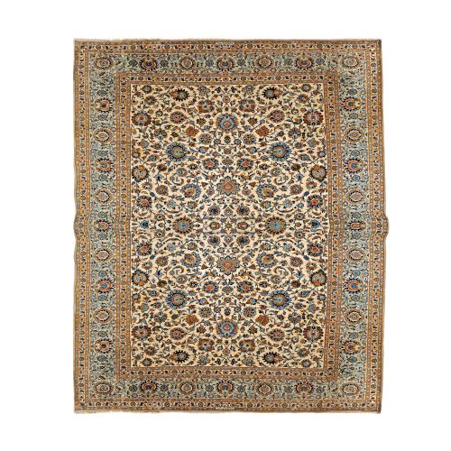 Kashan wool rug, decorated with rosette and floral motifs, Iran wool on wool war&hellip;