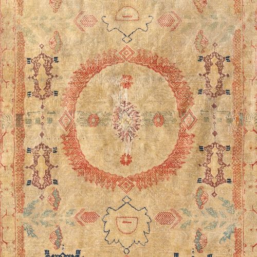 Important Tabriz silk rug, with specific decoration, early 20th century, rare it&hellip;