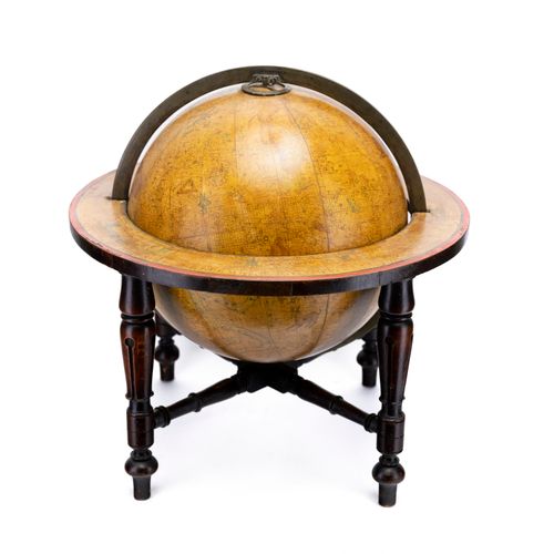 Coppia di globi da tavola da 12 pollici, terrestre e celeste, pubblicati nel 184&hellip;