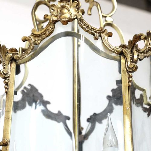 Null Lanterne d'entrée française de style Louis XV, en métal doré Lanterne d'ent&hellip;