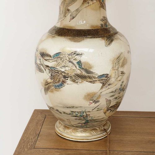 Null Paire de grandes lampes de table en vase Satsuma, début du 20e siècle, Japo&hellip;