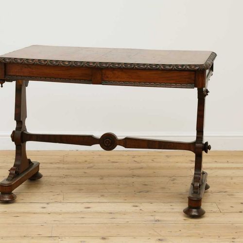 Null Table centrale en chêne têtard de la fin de la Régence ou du George IV Tabl&hellip;
