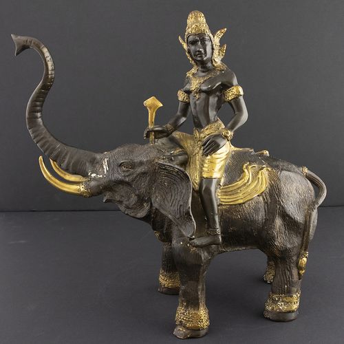 Null 亚洲艺术和物品--泰国战士骑大象的青铜雕塑，20世纪下半叶--27 x 11 x 30厘米--。