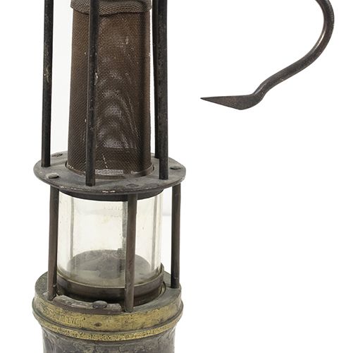 Null Pewter, copper, bronze etc. - A brass and iron miner's lamp, Wilhelm Seippe&hellip;