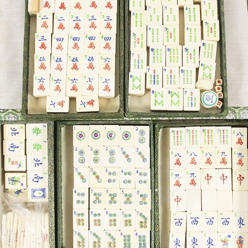 Null Toys and games - Chinese faux-ivory and bamboo Mah Jong game set in box